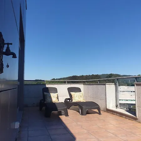 Fuer 5 Personen Und 1 Kind In Santiago De Compostela, Galicien
